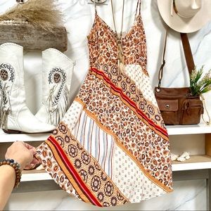 Beautiful BOHO dress with prairie/paisley Spell & Gypsy collective vibe ✨